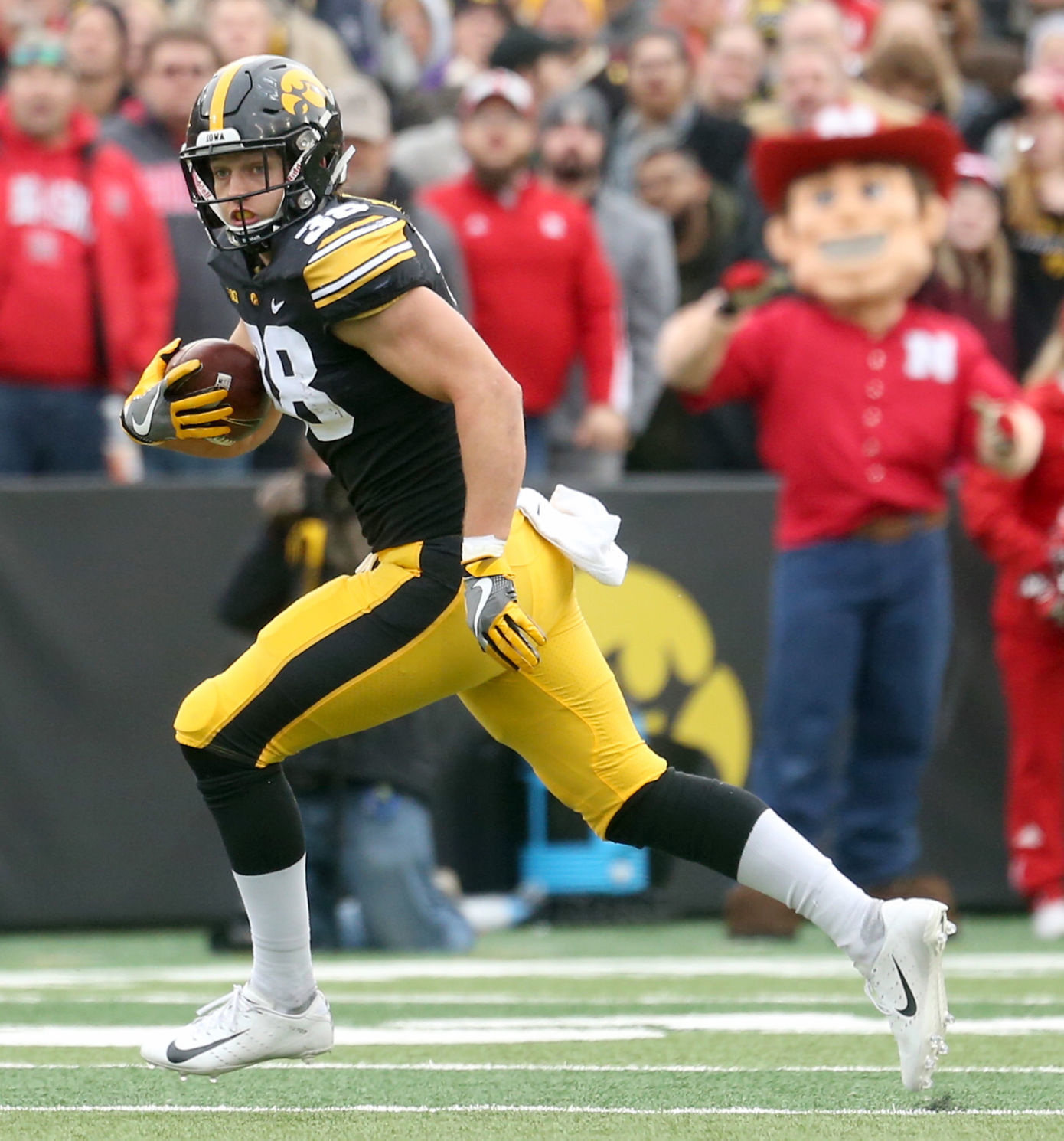 112318-Iowa-Football-032